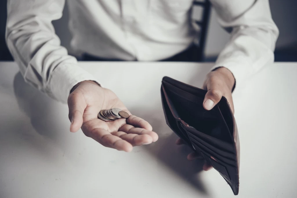 businessman-saving-money.jpg